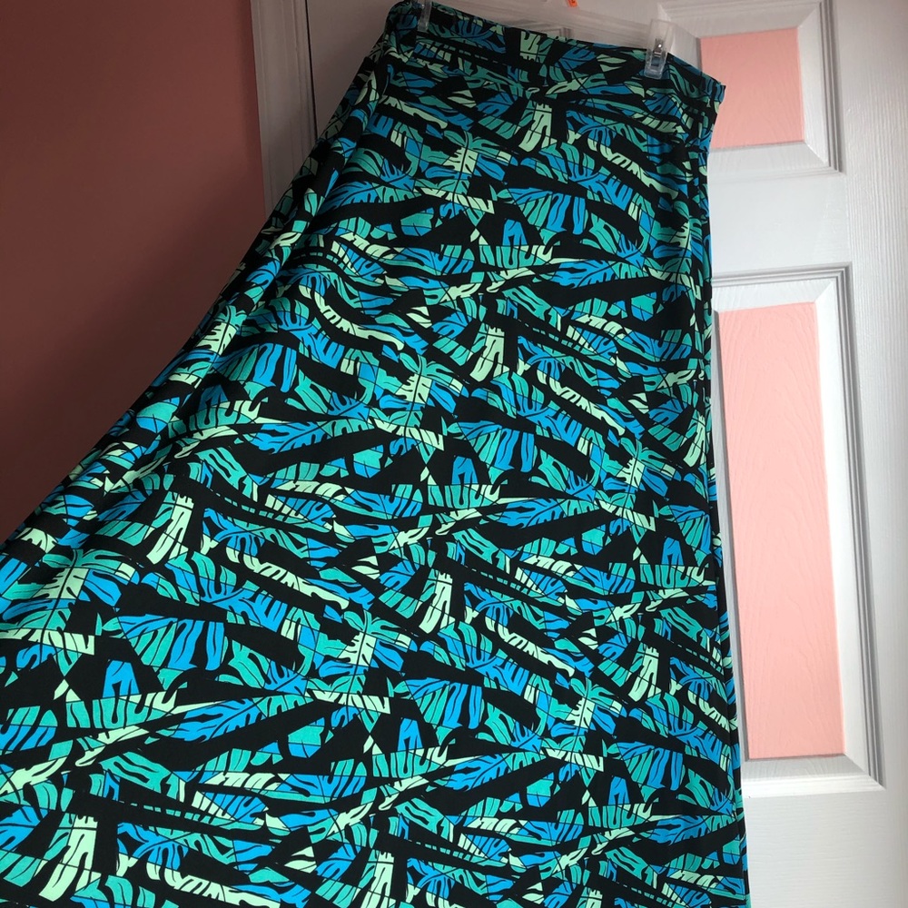Chance R blue pattern skirt